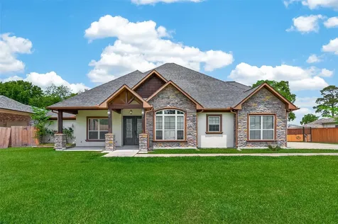 122 Whites Lake Estates Drive Highlands TX 77562