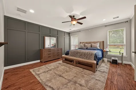 122 Whites Lake Estates Drive Highlands TX 77562