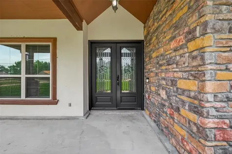 122 Whites Lake Estates Drive Highlands TX 77562