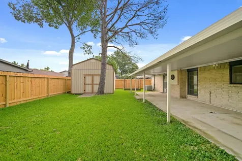 9903 Robin Street La Porte TX 77571