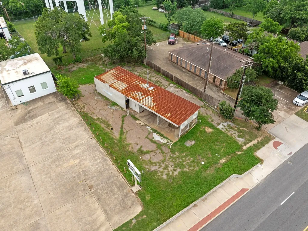 3703 S College Avenue Bryan TX 77801