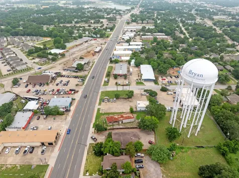 3703 S College Avenue Bryan TX 77801