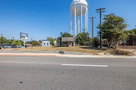 3703 S College Avenue Bryan TX 77801