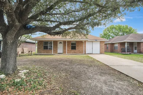 1920 6th Street Hempstead TX 77445