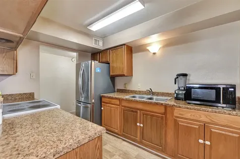 1920 6th Street Hempstead TX 77445