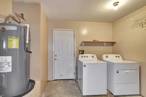 1920 6th Street Hempstead TX 77445