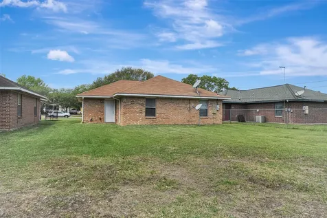 1920 6th Street Hempstead TX 77445