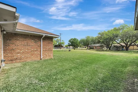 1920 6th Street Hempstead TX 77445