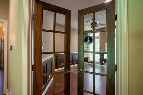 289 Broadmoor Drive Huntsville TX 77340