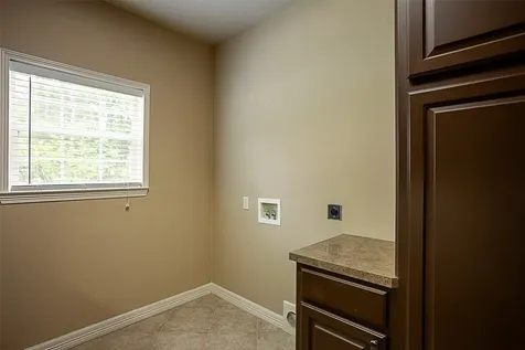 289 Broadmoor Drive Huntsville TX 77340