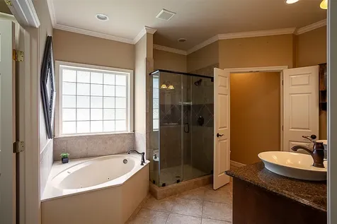 289 Broadmoor Drive Huntsville TX 77340