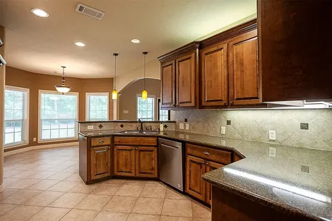 289 Broadmoor Drive Huntsville TX 77340