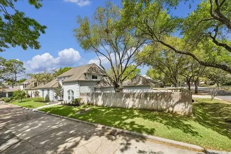 559 Rancho Bauer Drive Houston TX 77079