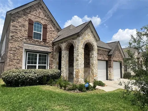 2638 Settler Hill Drive Fresno TX 77545