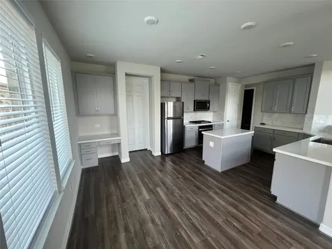 2638 Settler Hill Drive Fresno TX 77545