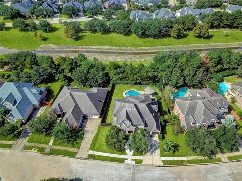5915 Saratoga Springs Lane Houston TX 77041