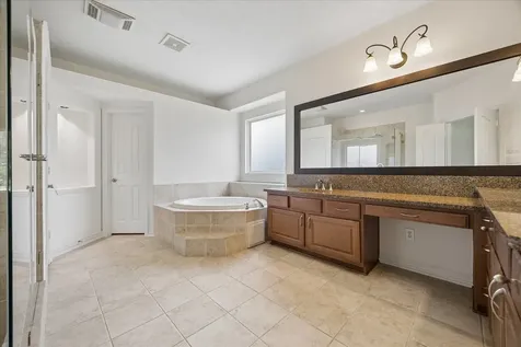 5915 Saratoga Springs Lane Houston TX 77041