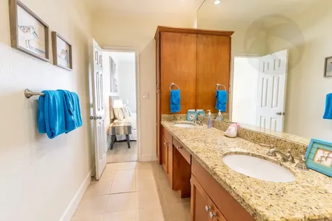 7000 Seawall Boulevard 225 Galveston TX 77551