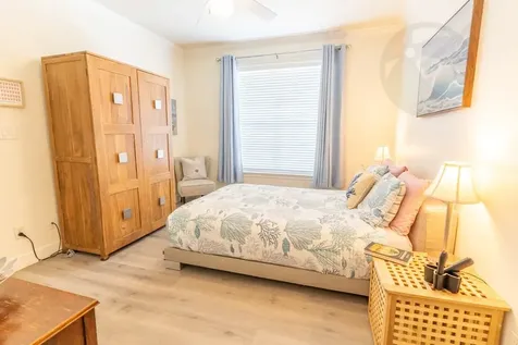 7000 Seawall Boulevard 225 Galveston TX 77551