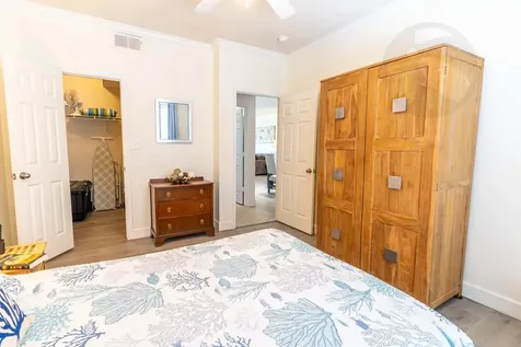 7000 Seawall Boulevard 225 Galveston TX 77551