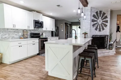 14902 Bernard Timbers Drive East Bernard TX 77435