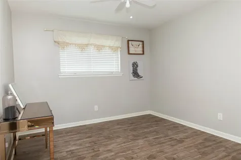 14902 Bernard Timbers Drive East Bernard TX 77435
