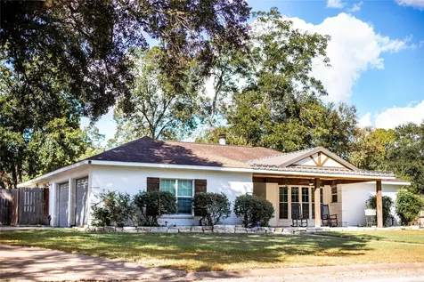 14902 Bernard Timbers Drive East Bernard TX 77435