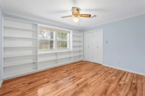 20024 W Lakeshore Drive Magnolia TX 77355