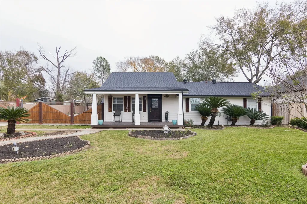 1910 East Avenue Katy TX 77493