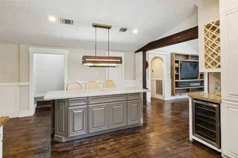 1910 East Avenue Katy TX 77493