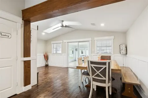 1910 East Avenue Katy TX 77493