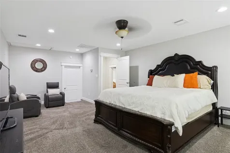 1910 East Avenue Katy TX 77493
