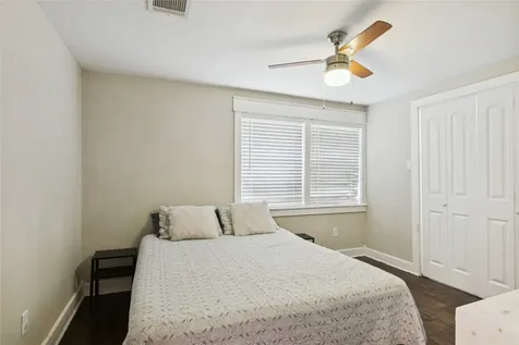 1910 East Avenue Katy TX 77493