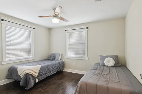 1910 East Avenue Katy TX 77493