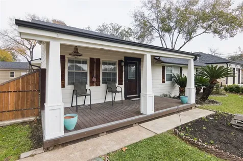 1910 East Avenue Katy TX 77493
