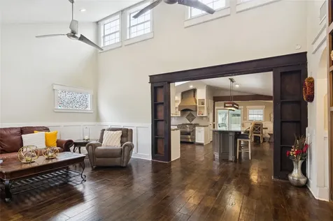 1910 East Avenue Katy TX 77493