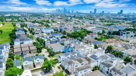 5619 Kansas Street B Houston TX 77007