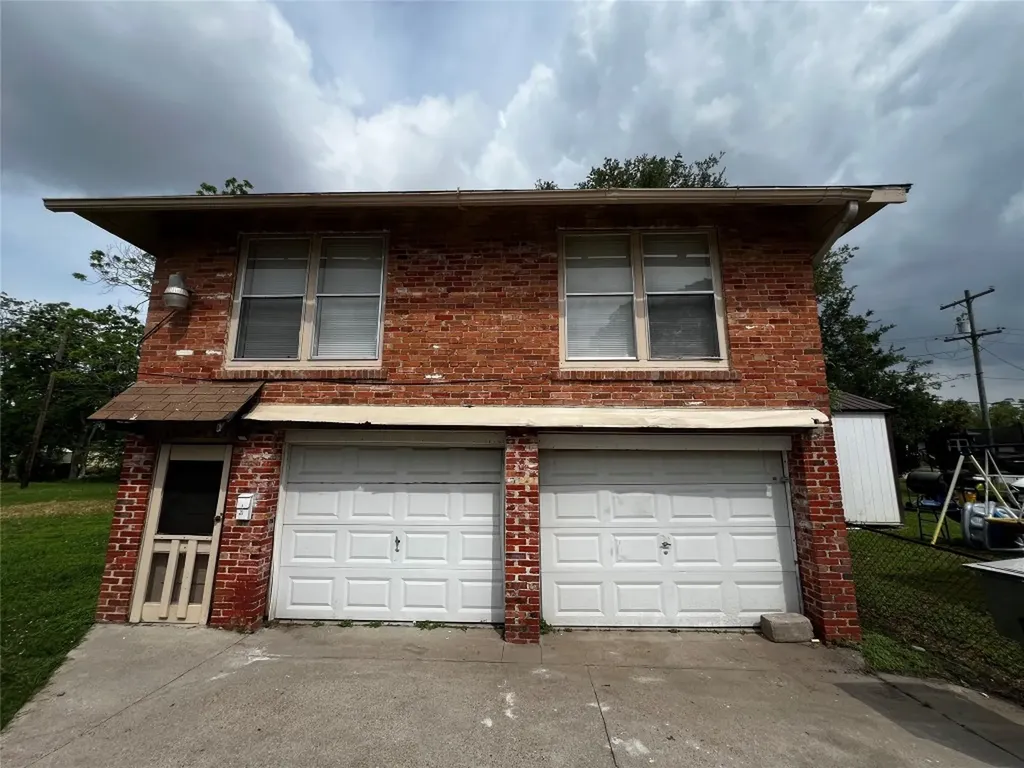 741 13th Street B Port Arthur TX 77640