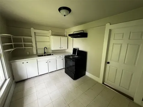 741 13th Street B Port Arthur TX 77640