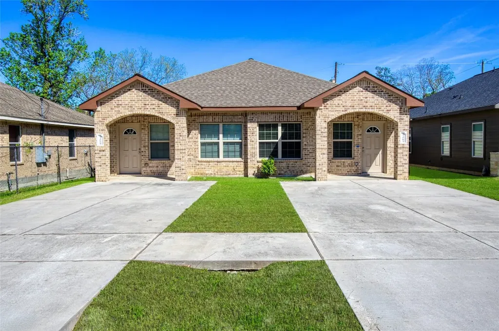 9306 Bean Street A Houston TX 77028