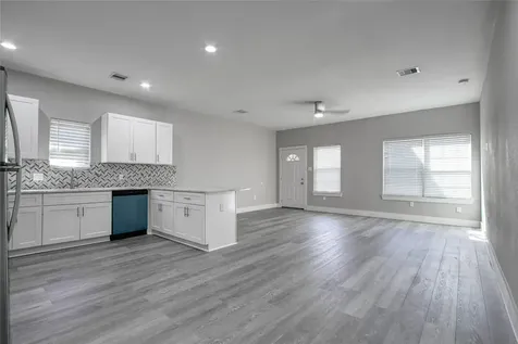 9306 Bean Street A Houston TX 77028