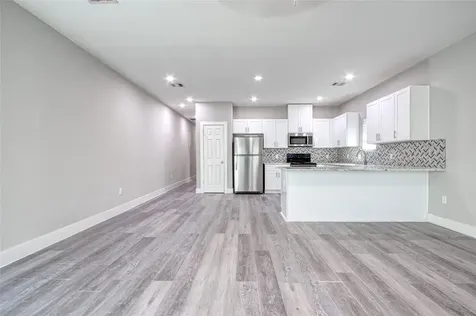 9306 Bean Street A Houston TX 77028
