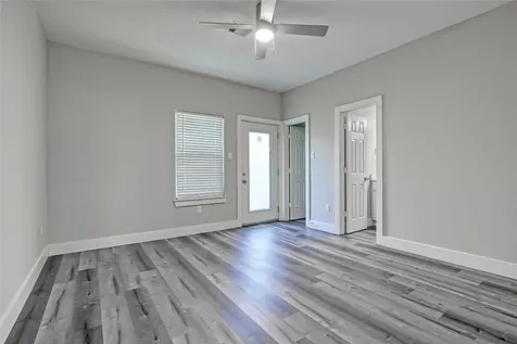 9306 Bean Street A Houston TX 77028