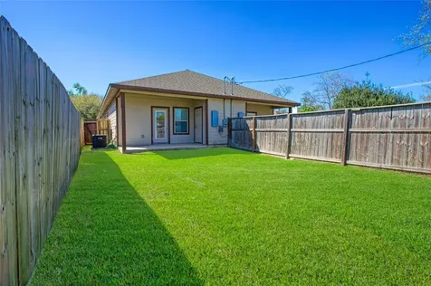 9306 Bean Street A Houston TX 77028