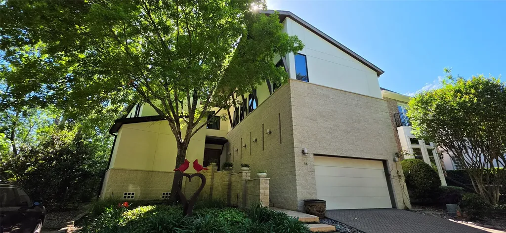 15 Hudson Circle Houston TX 77024