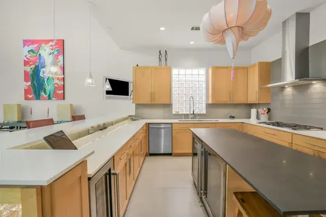 15 Hudson Circle Houston TX 77024