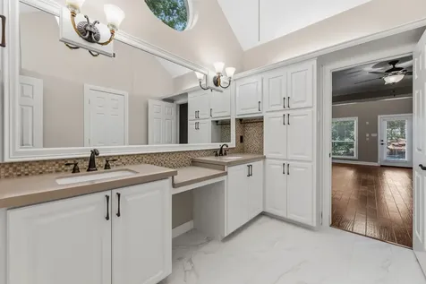 17 Buttonbush Court The Woodlands TX 77380