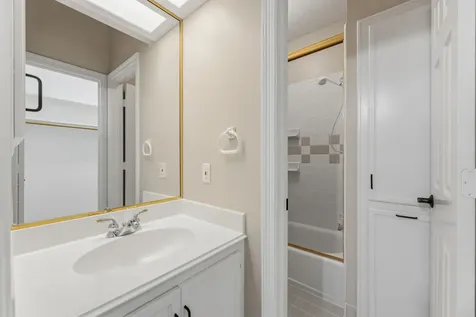 17 Buttonbush Court The Woodlands TX 77380
