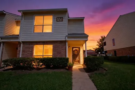 14555 Wunderlich Drive 3511 Houston TX 77069