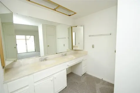 14555 Wunderlich Drive 3511 Houston TX 77069